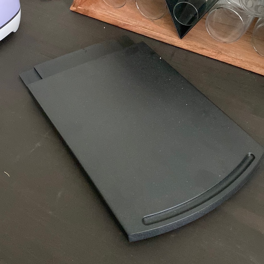 Sliding tray stand